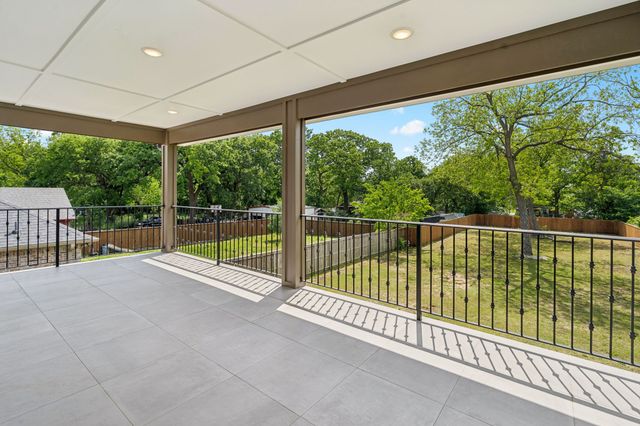 416 S Elm Street, Sherman, TX 75090