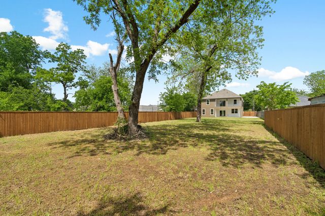 416 S Elm Street, Sherman, TX 75090