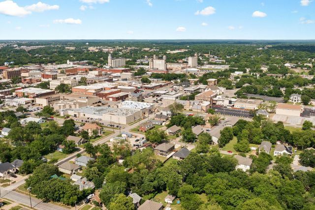 416 S Elm Street, Sherman, TX 75090