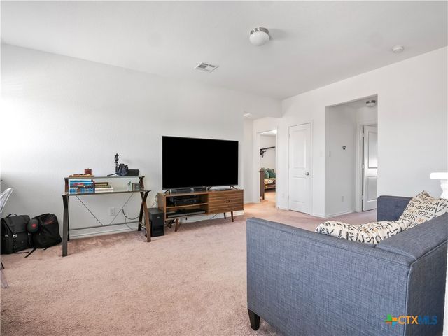 109 Comet Drive 3J, Jarrell, TX 76537