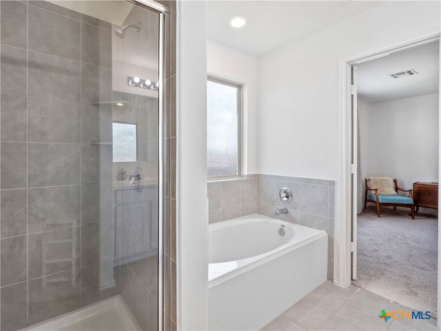 109 Comet Drive 3J, Jarrell, TX 76537