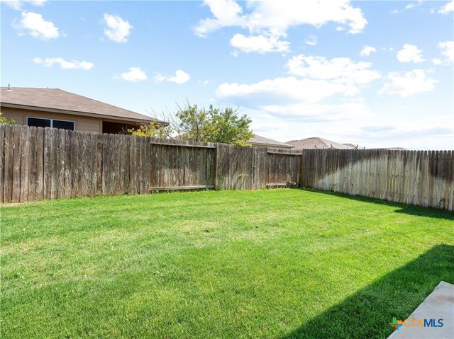 109 Comet Drive 3J, Jarrell, TX 76537