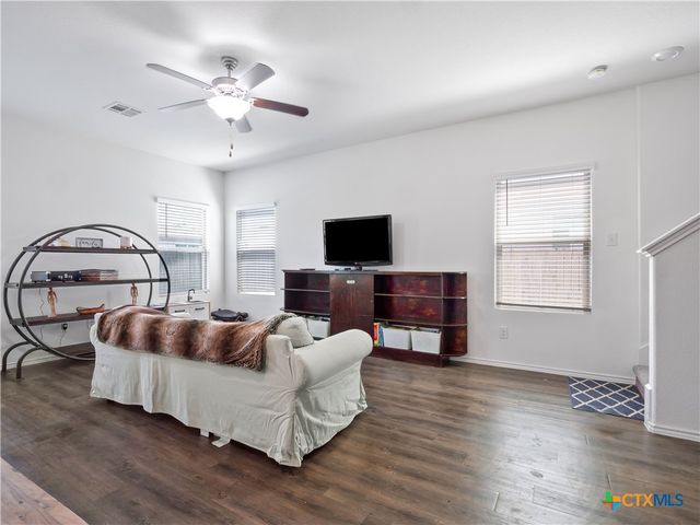 109 Comet Drive 3J, Jarrell, TX 76537