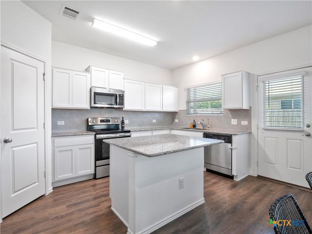 109 Comet Drive 3J, Jarrell, TX 76537