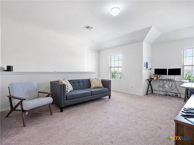 109 Comet Drive 3J, Jarrell, TX 76537