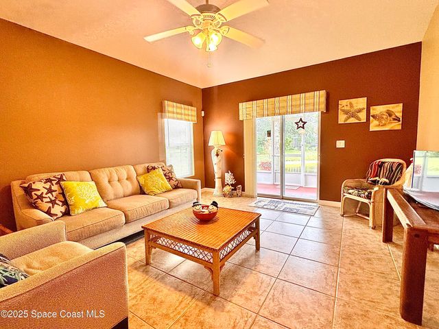 217 Briarcliff Circle, Sebastian, FL 32958