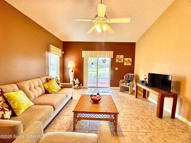 217 Briarcliff Circle, Sebastian, FL 32958