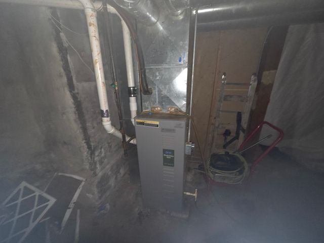 1608 E 12th Street, Davenport, IA 52803