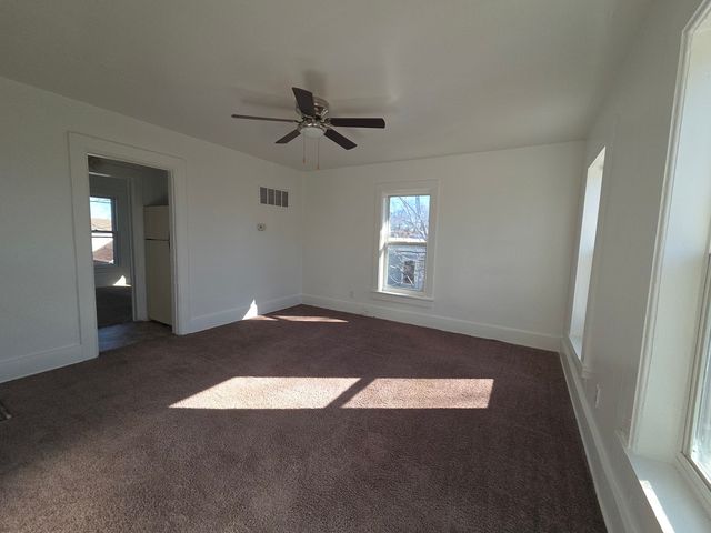 1608 E 12th Street, Davenport, IA 52803