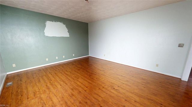 605 County ST, Suffolk, VA 23434