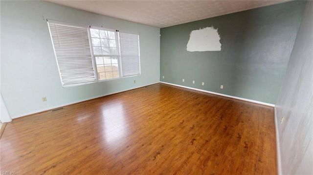 605 County ST, Suffolk, VA 23434