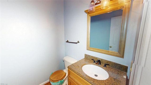 605 County ST, Suffolk, VA 23434