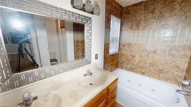 605 County ST, Suffolk, VA 23434