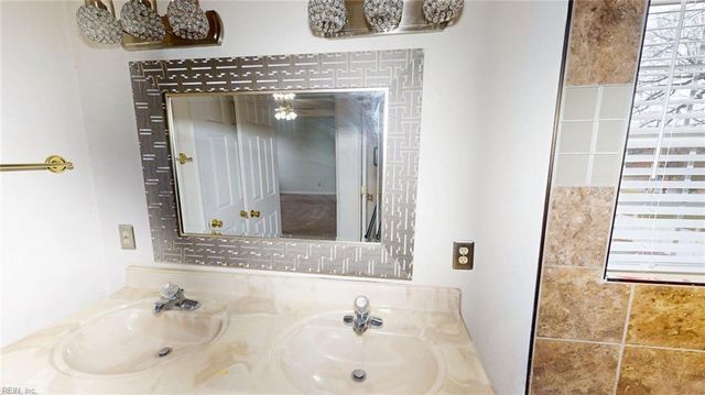 605 County ST, Suffolk, VA 23434