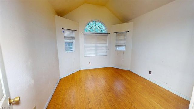 605 County ST, Suffolk, VA 23434