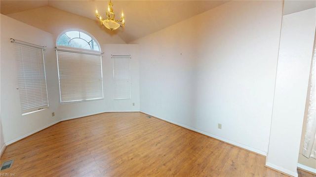 605 County ST, Suffolk, VA 23434