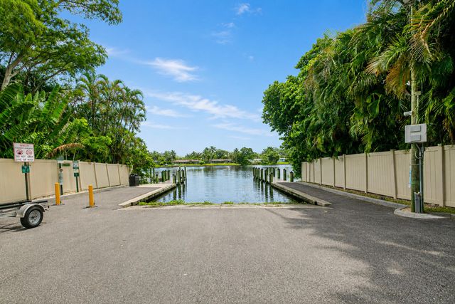 2395 Edgewater Drive, West Palm Beach, FL 33406