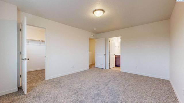 4750 W Quinault Place, Kennewick, WA 99336
