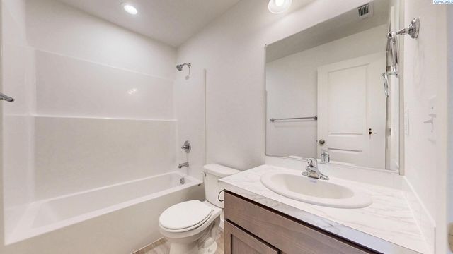 4750 W Quinault Place, Kennewick, WA 99336