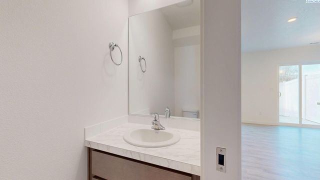 4750 W Quinault Place, Kennewick, WA 99336