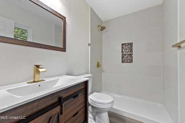 2617 State Street, Gautier, MS 39553