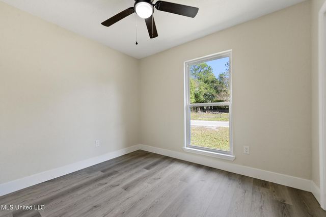 2617 State Street, Gautier, MS 39553