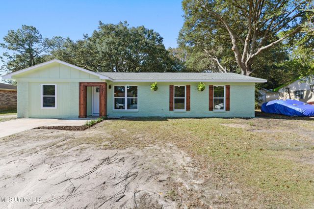 2617 State Street, Gautier, MS 39553