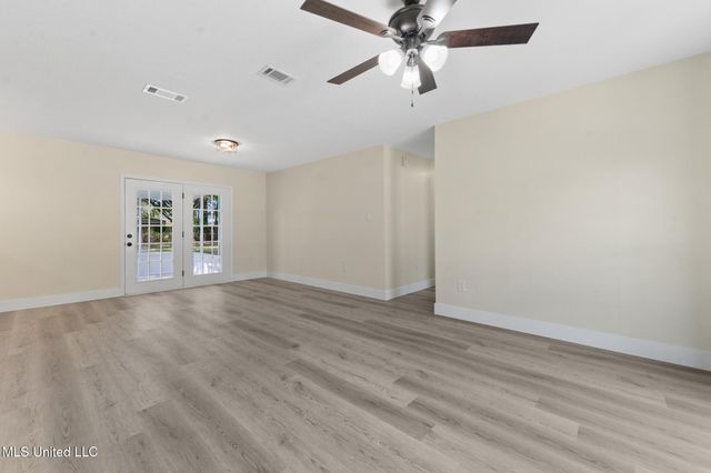 2617 State Street, Gautier, MS 39553