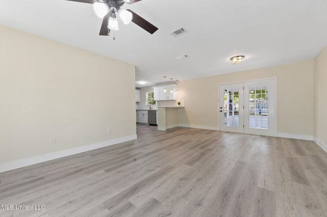 2617 State Street, Gautier, MS 39553