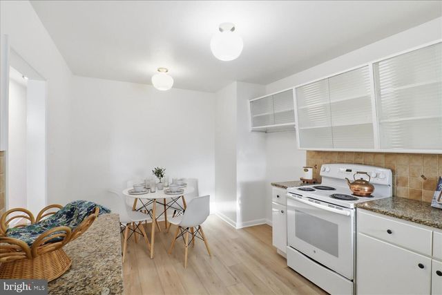 218 HERSHEY AVE, Lancaster, PA 17603