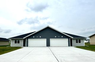 512 Garfield Street SE, Warroad, MN 56763