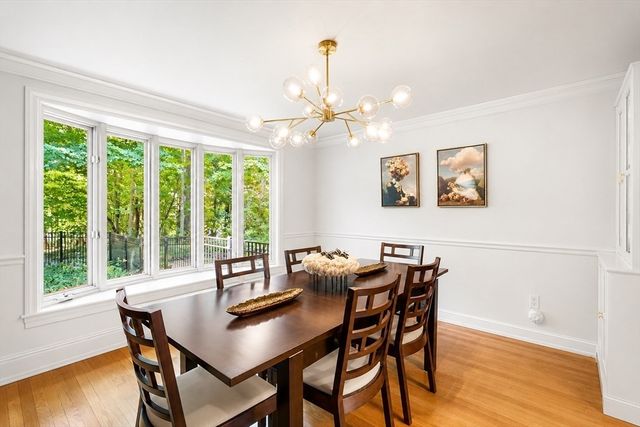 6 Lexington Cir, Holden, MA 01520