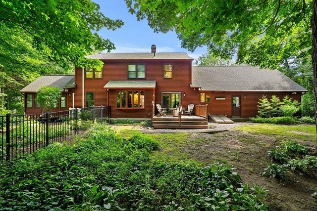 6 Lexington Cir, Holden, MA 01520