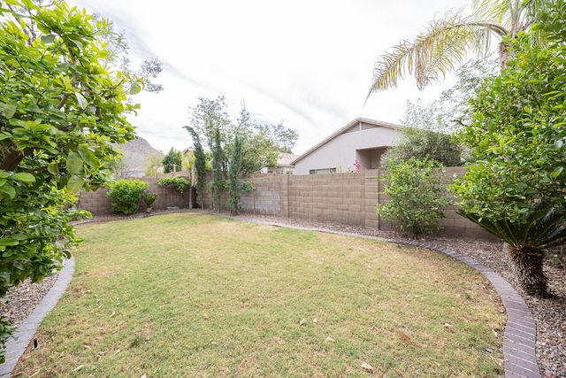 6539 W Jomax Road, Phoenix, AZ 85083