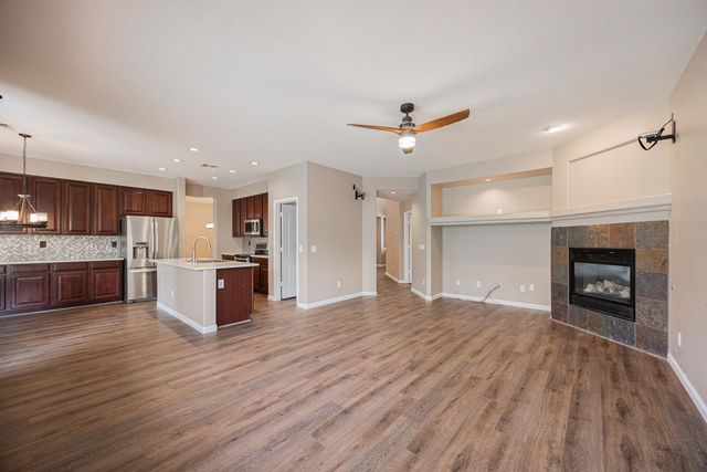 6539 W Jomax Road, Phoenix, AZ 85083