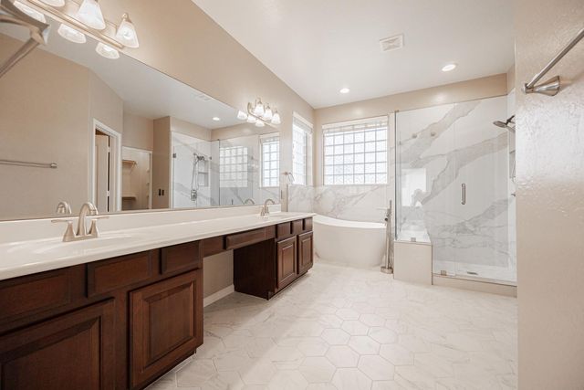 6539 W Jomax Road, Phoenix, AZ 85083