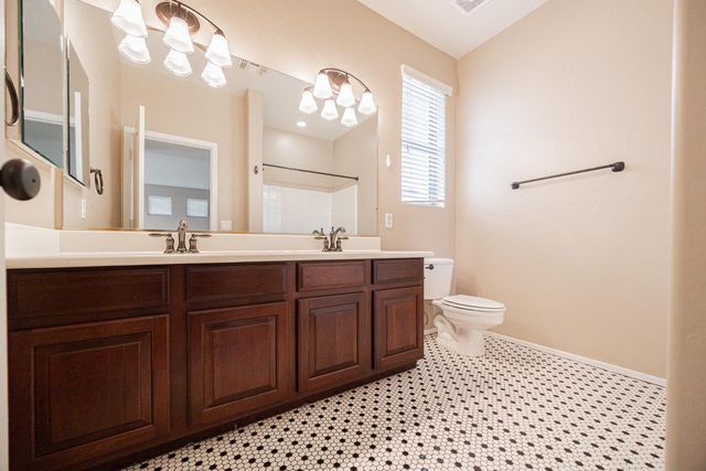 6539 W Jomax Road, Phoenix, AZ 85083