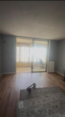 2800 Somerset Drive J107, Lauderdale Lakes, FL 33311