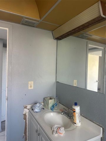 2800 Somerset Drive J107, Lauderdale Lakes, FL 33311