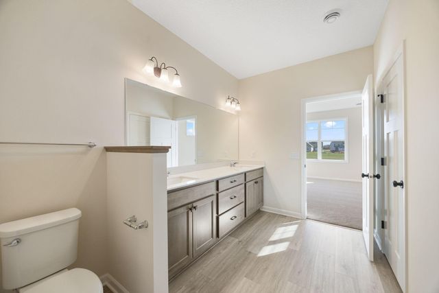 1813 Arrowhead Street, Shakopee, MN 55379