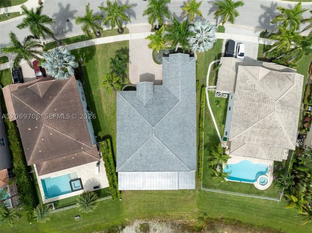 2126 Quail Roost Dr, Weston, FL 33327