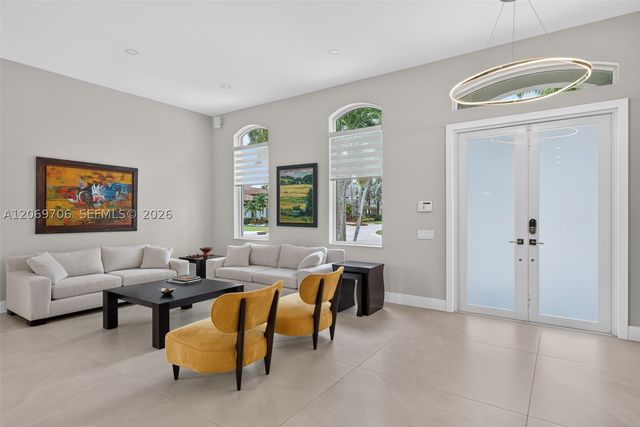 2126 Quail Roost Dr, Weston, FL 33327
