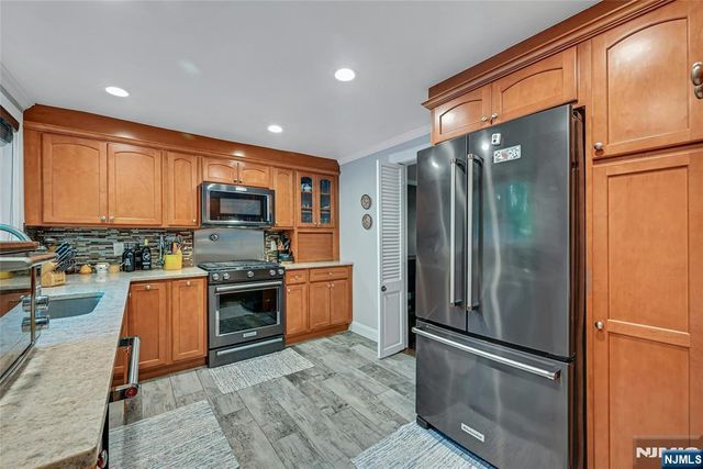 730 River Road, Teaneck, NJ 07666