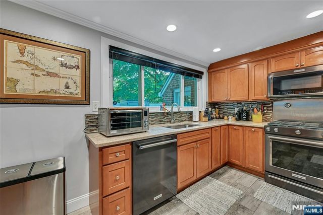730 River Road, Teaneck, NJ 07666