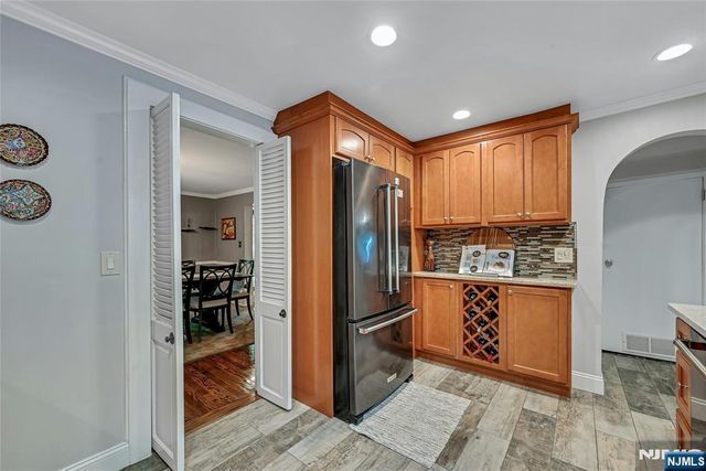 730 River Road, Teaneck, NJ 07666