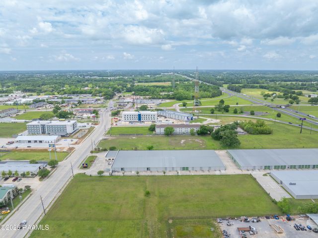 2124 W Willow Street, Scott, LA 70583