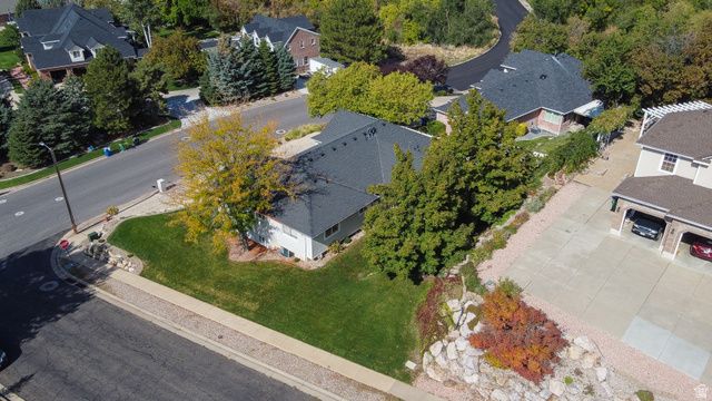 1306 N THORNFIELD RD, Kaysville, UT 84037