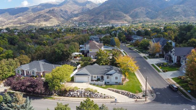 1306 N THORNFIELD RD, Kaysville, UT 84037
