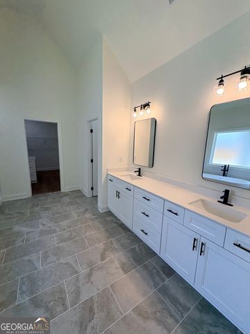 144 Tattersall Way 5-103, Senoia, GA 30276