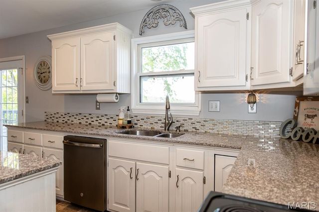 1525 Prehistoric Hill Drive, Imperial, MO 63052